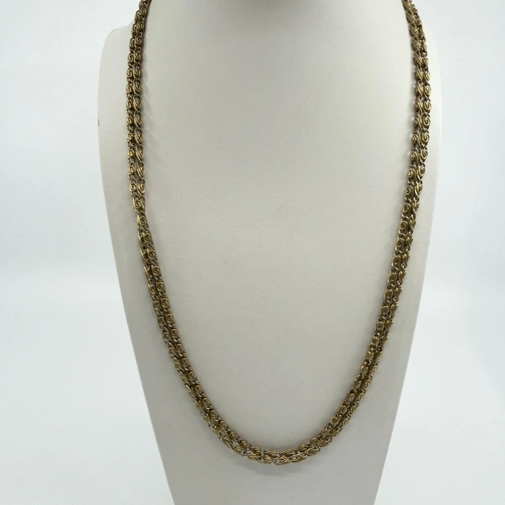 Y2K Gold Tone Spiral Link Chain Necklace Boho Layering Statement Piece Classic